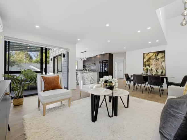 17A Winhall Rise, Remuera