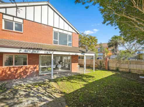 1/23  Charlenne Close, Ranui