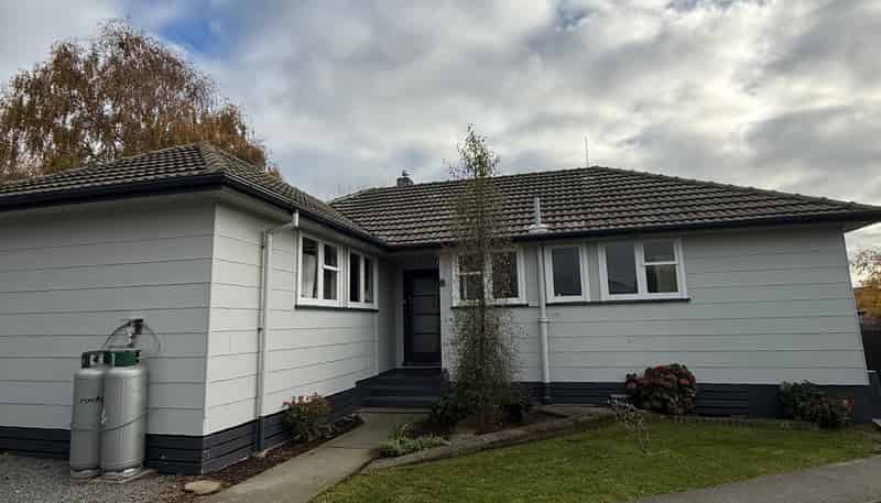 61 Kent Street, Marchwiel