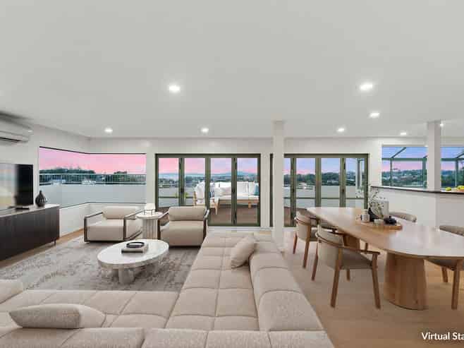 825 East Coast Road, Browns Bay