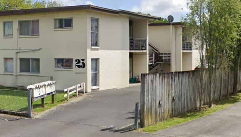 8/25 Wellington Street, Hamilton East