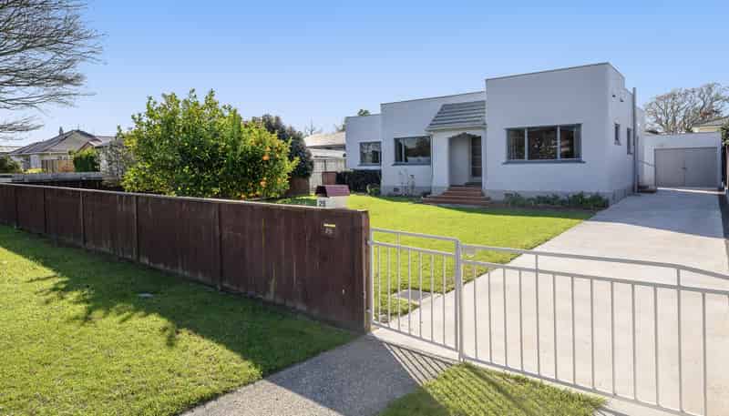 25 Pooles Road, Greerton