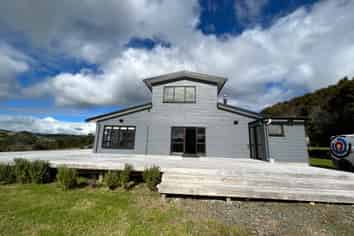 525 Valley Road, Kaiwaka
