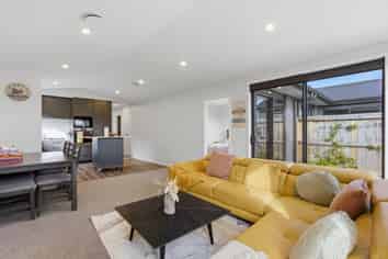 26 Inaka Place, Poike