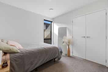 26 Inaka Place, Poike
