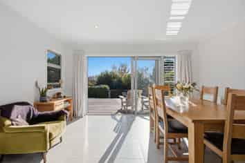 1 Honnor Place, Hurdon
