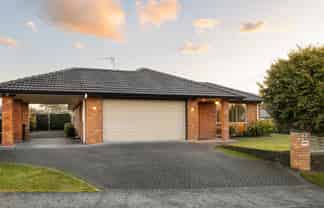 2 Mews Place, Forest Lake