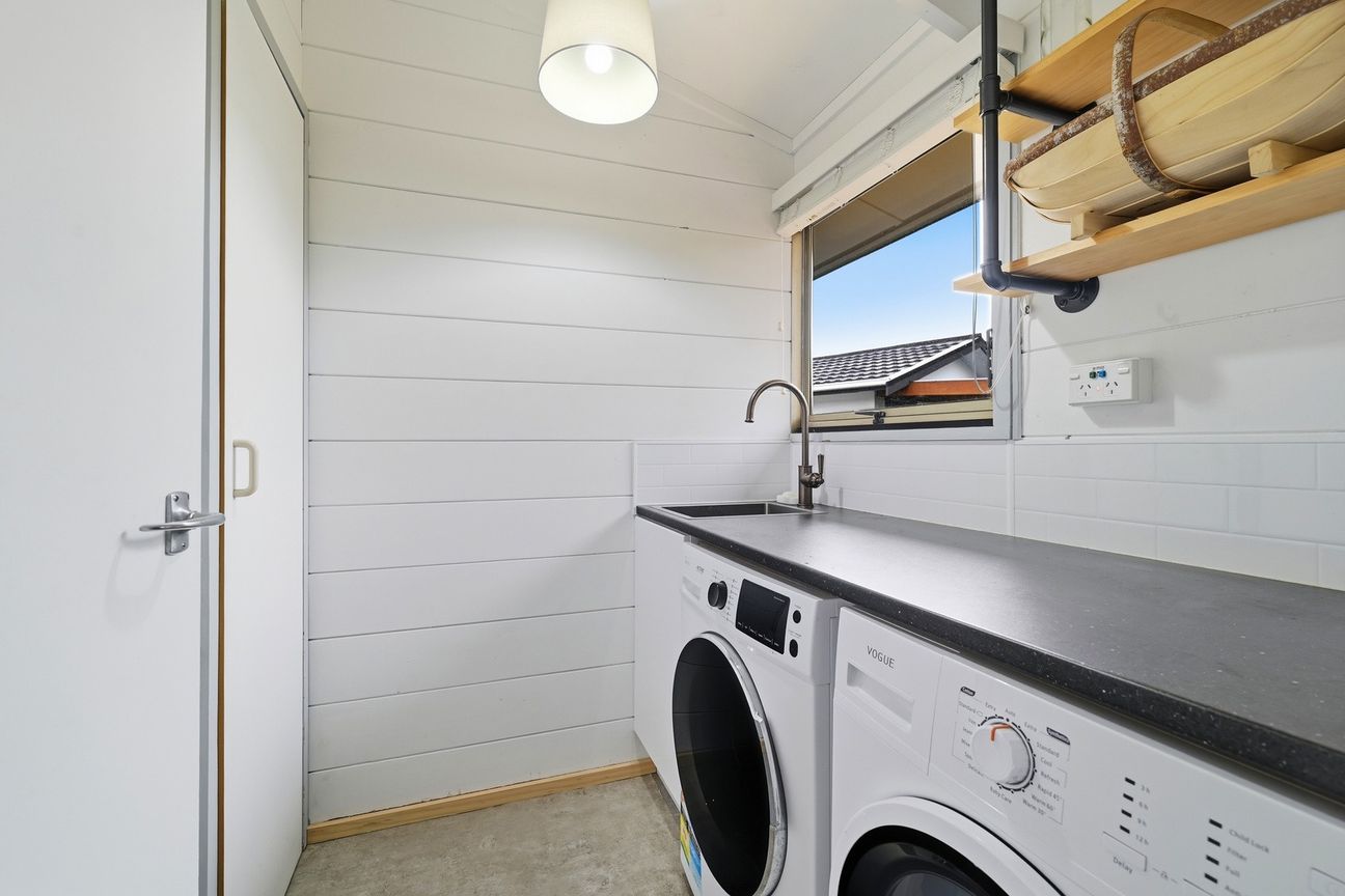 Lovely Lockwood on Hathor ! - Ansicht 5