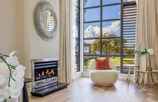 5 Mary Forgham Drive, Greenhithe