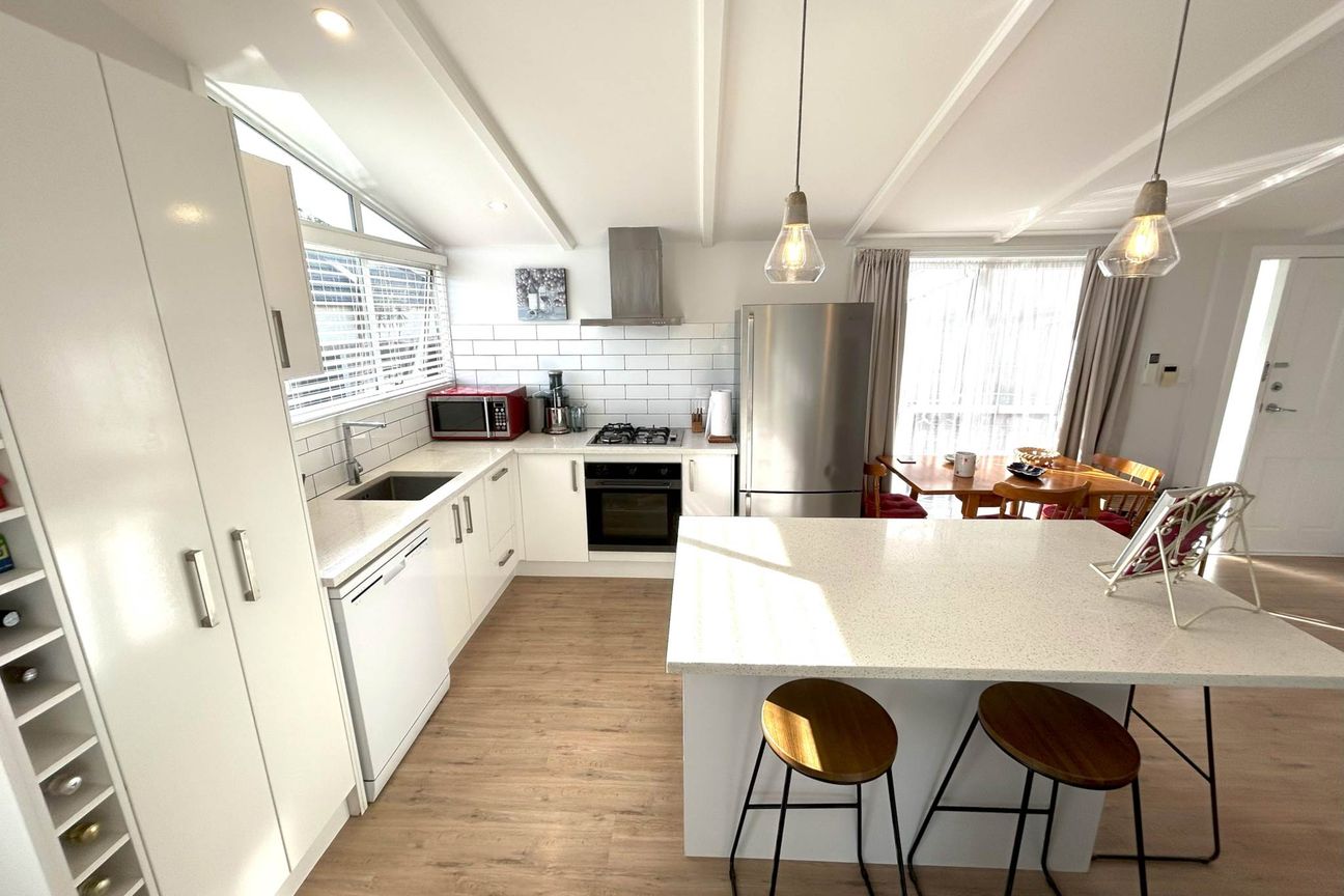 Rare Gem in the Rental Market - Pet-Friendly F... - Widok 3