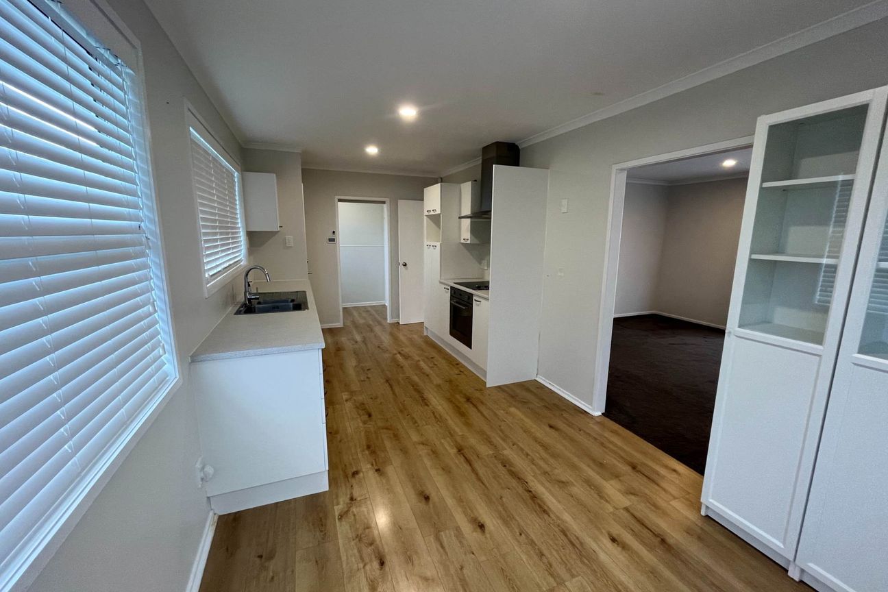 New Renovated in a Prime Sunnynook Location - Aanzicht 5