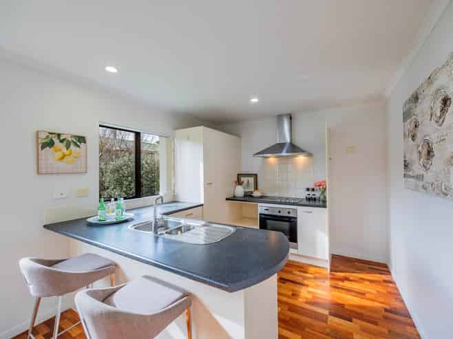 83 Espalier Drive, Henderson