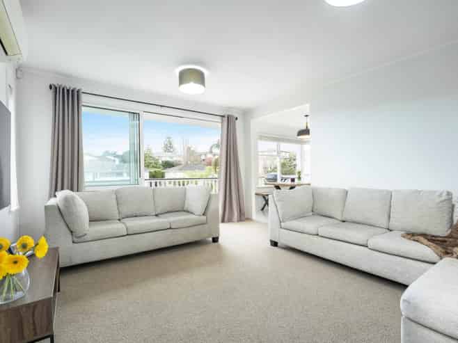 17 Temuri Place, Glendene