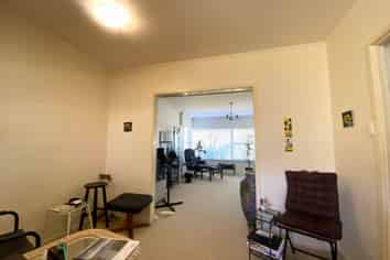 2/344 Lake Road, Takapuna