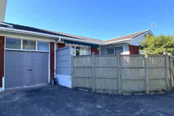 2/344 Lake Road, Takapuna