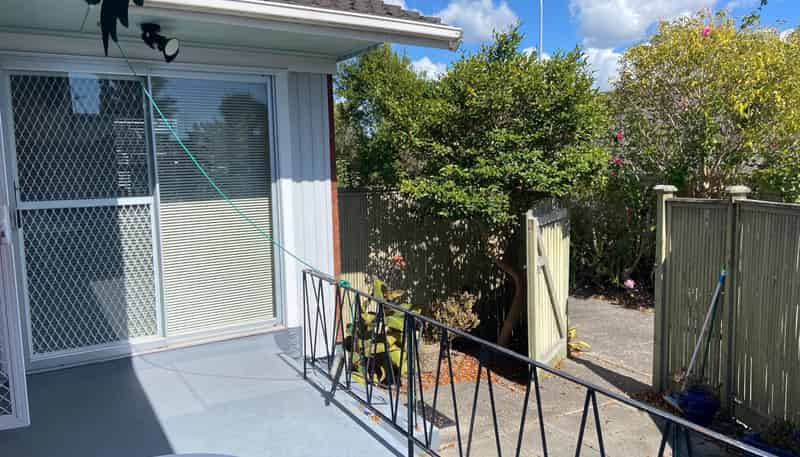 2/344 Lake Road, Takapuna