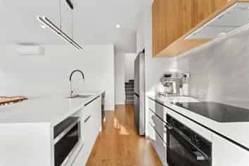 9 Whiteywood Street, Westgate