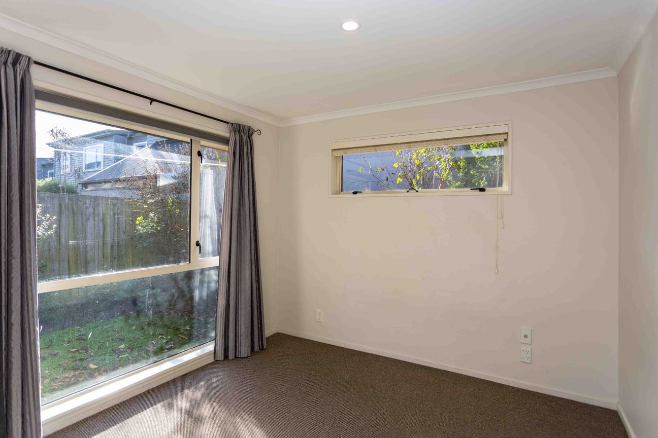 Lovely Standalone Townhouse with Garage in Riccarton! – další