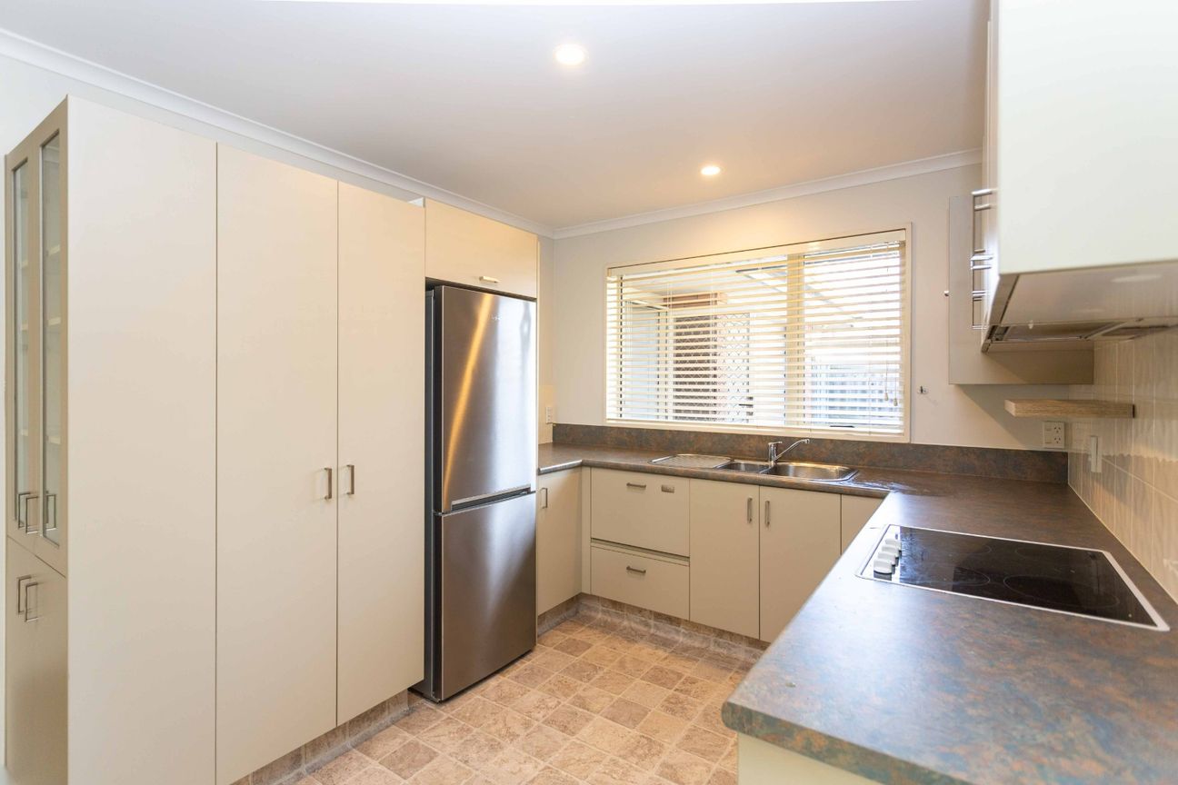 Lovely Standalone Townhouse with Garage in Riccarton! – pohled 6