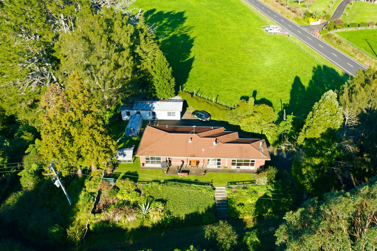COUNTRY LIVING WITH INCOME POTENTIAL - Widok 2