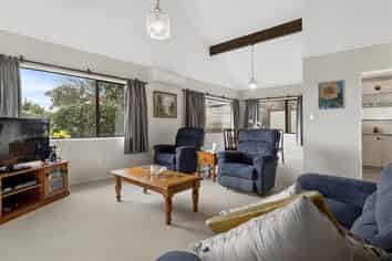 27b Kotuku Place, Matua