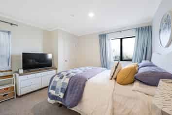 19B Eske Place, Highland Park