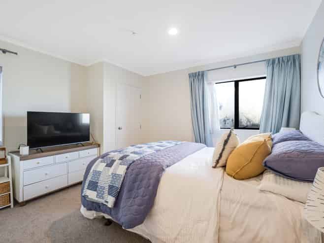 19B Eske Place, Highland Park