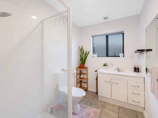 19B Eske Place, Highland Park