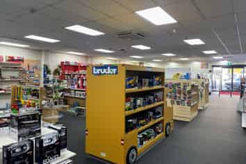 Premium c.300m² Site with Secure Internal Access Garage