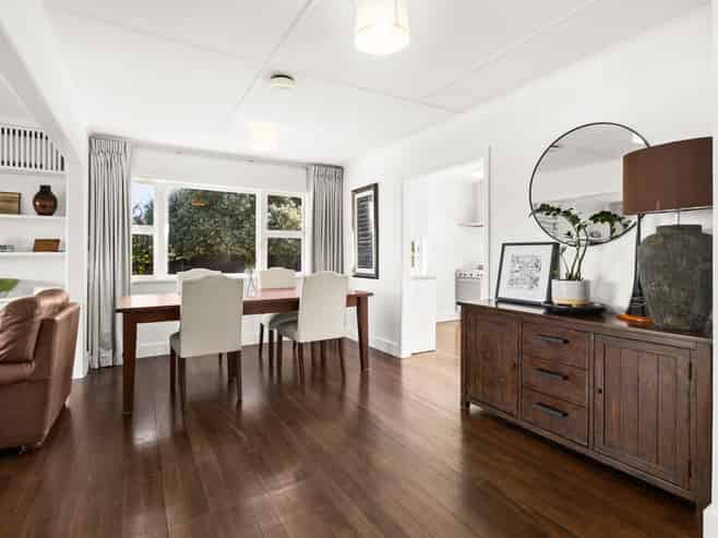 81 Tollemache Road East, Longlands