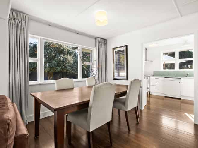 81 Tollemache Road East, Longlands