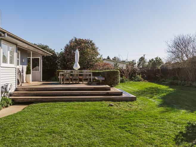 81 Tollemache Road East, Longlands