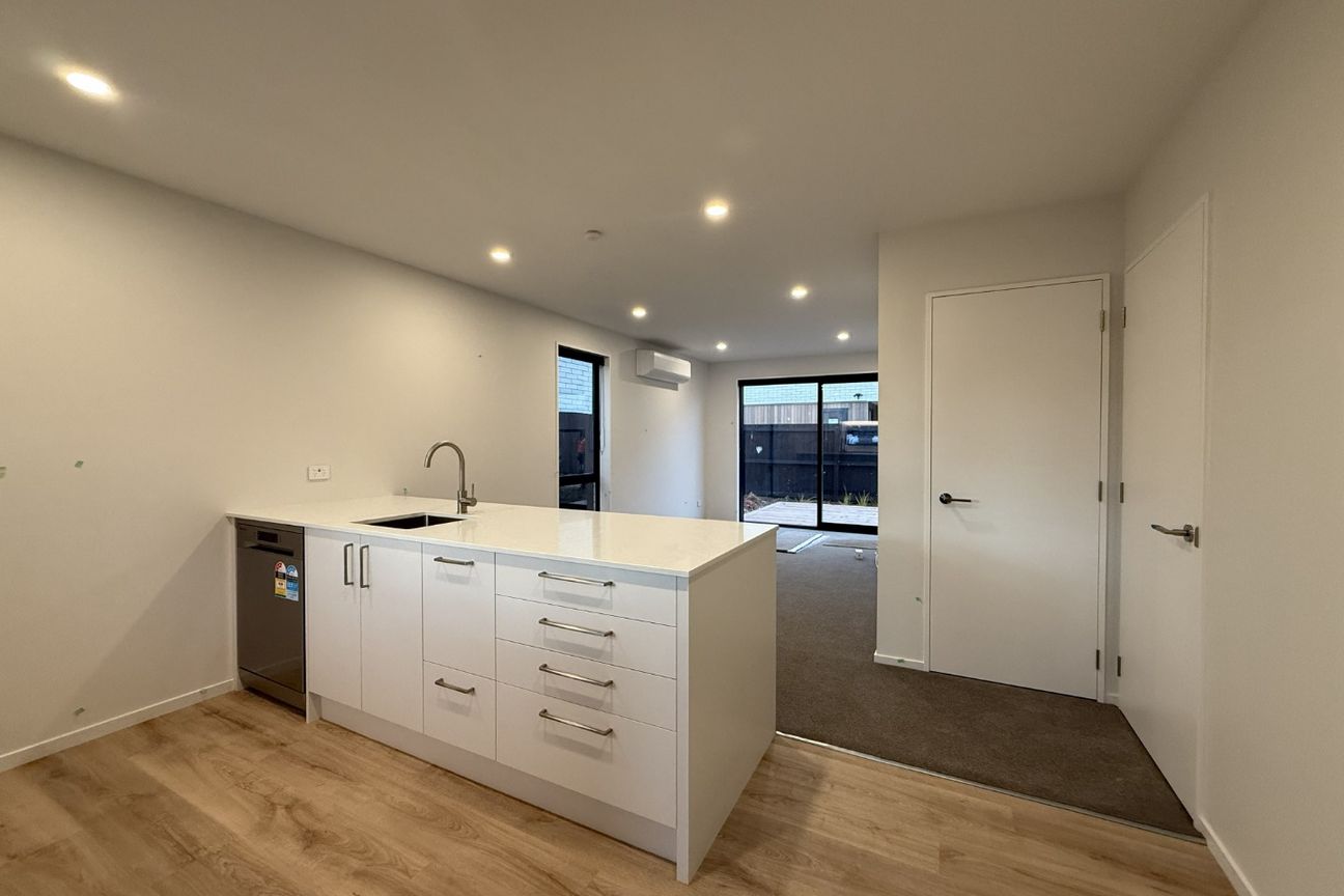 Newly Built 3-Bedroom Home Close to the City & Hagley Park - Bild 3