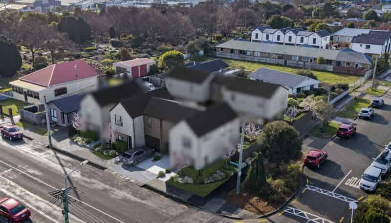 2/394 Selwyn Street, Addington