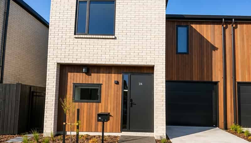 2/394 Selwyn Street, Addington