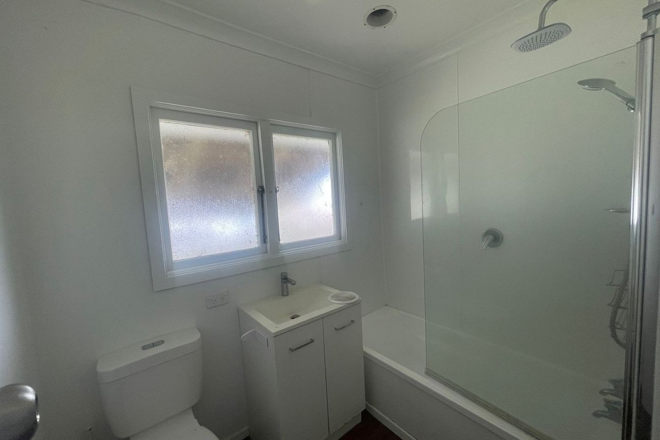 Three Bedroom Opotiki Home for Rent - Mehr