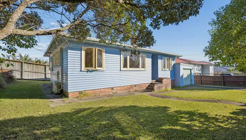 316 Great North Road, Henderson
