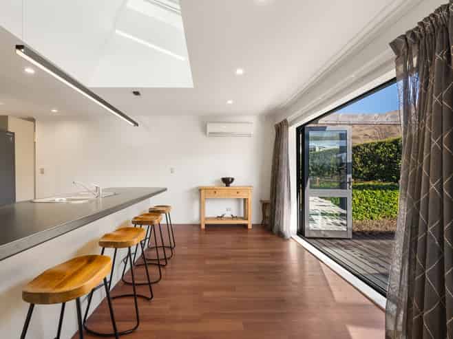 11 and 11A Niger Street, Wanaka