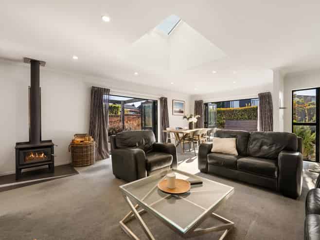 11 and 11A Niger Street, Wanaka