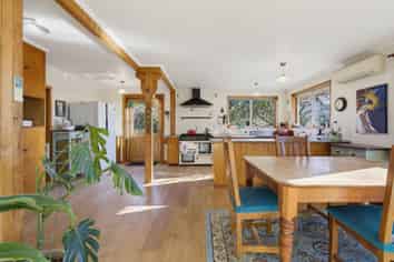 238 Eighty Eight Valley Road, Wakefield