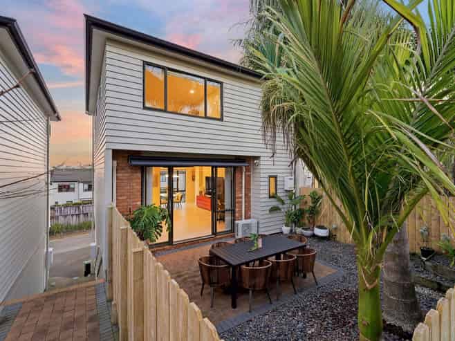 40/22 Northcross Drive, Albany