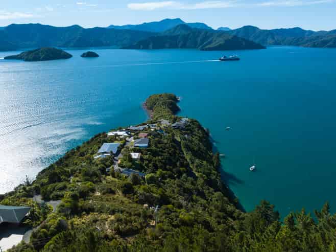 318 Port Underwood Road, Whatamango Bay