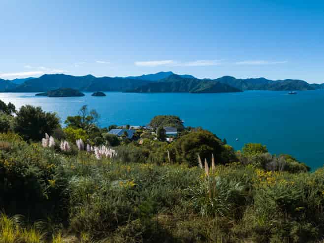 318 Port Underwood Road, Whatamango Bay