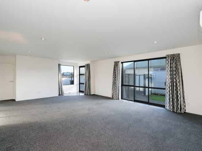 213 North Road, Waikiwi