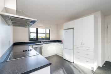 213 North Road, Waikiwi