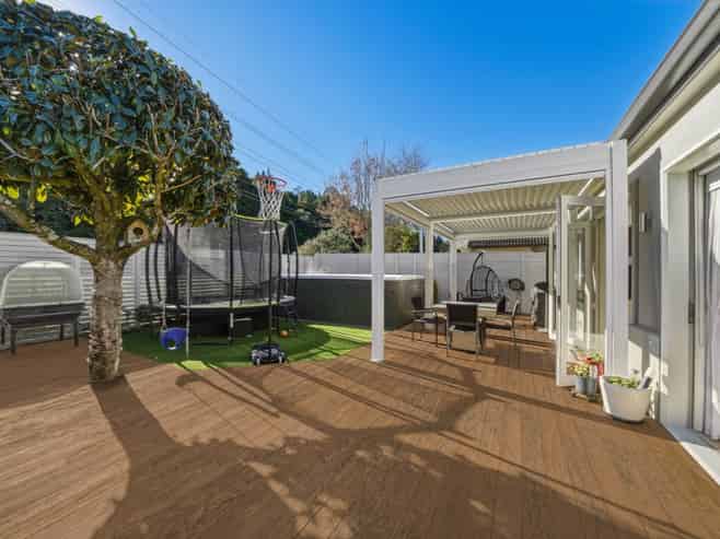 12 Pepperdine Place, Albany