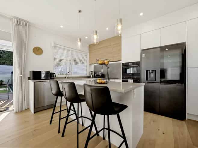 12 Pepperdine Place, Albany