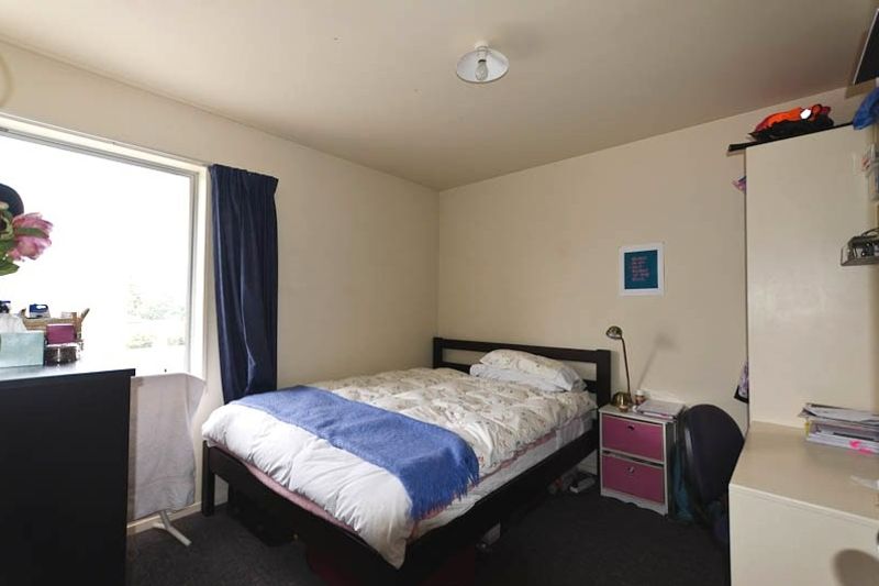 Modern Student Flat - Fler