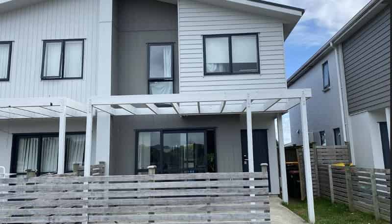 51b Soaring Bird Drive, Takanini