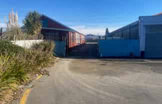 Character Warehouse - Flexible Leasing Options